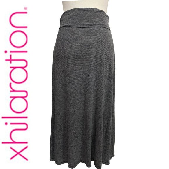 Xhilaration Dresses & Skirts - ❤️ Xhilaration Long Yoga Skirt